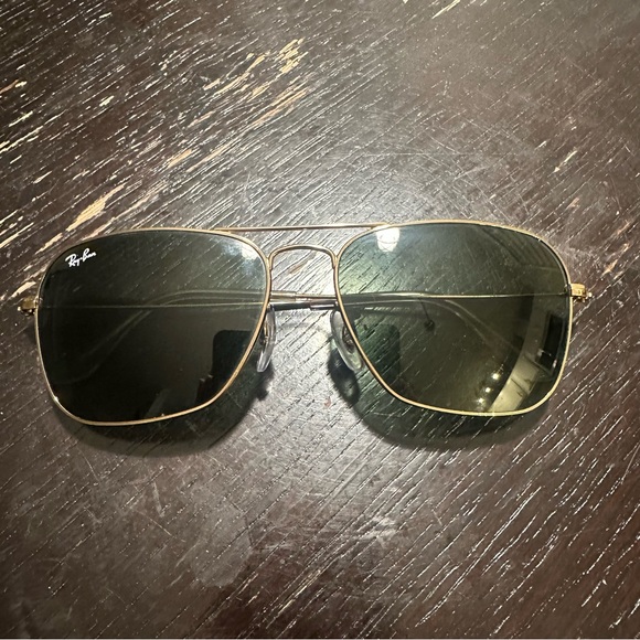Ray-Ban Gold Aviator Sunglasses - Picture 1 of 2